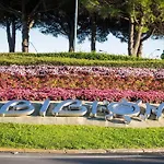 Апартаменти Cozy Flat 80mt From The Beach-beahost