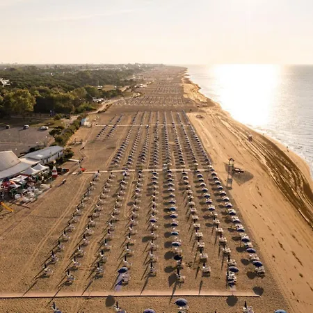 Cozy Flat 80mt From The Beach-beahost * Bibione