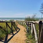 Apartman Cozy Flat 80mt From The Beach-beahost