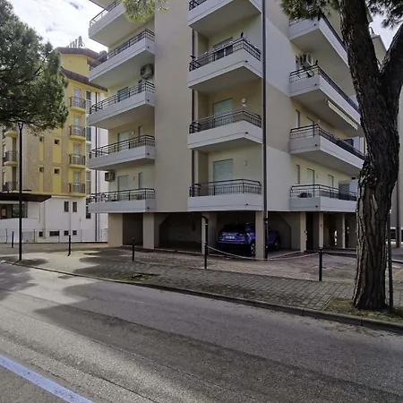 Апартаменти Cozy Flat 80 M From The - Beahost *